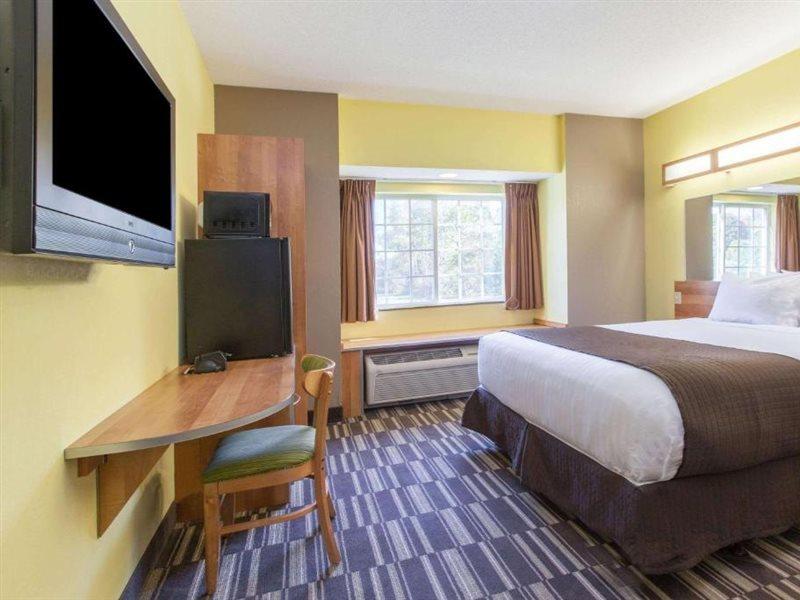 Microtel Inn & Suites By Wyndham Johnstown Eksteriør billede