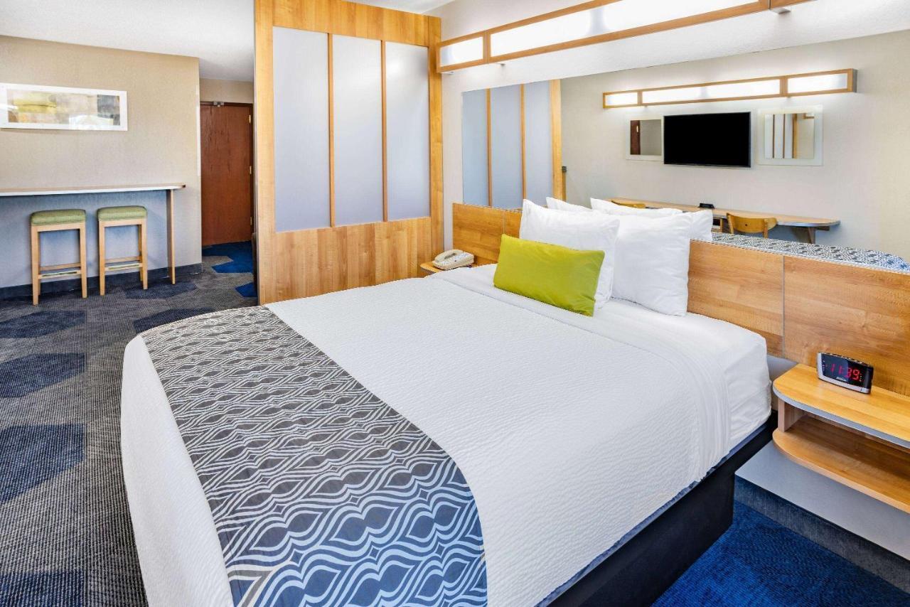 Microtel Inn & Suites By Wyndham Johnstown Eksteriør billede