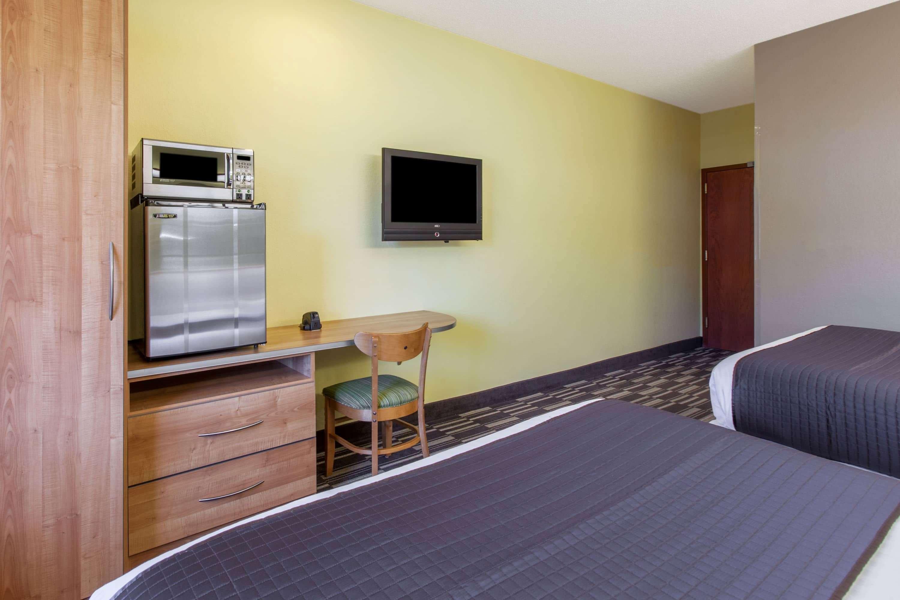 Microtel Inn & Suites By Wyndham Johnstown Eksteriør billede