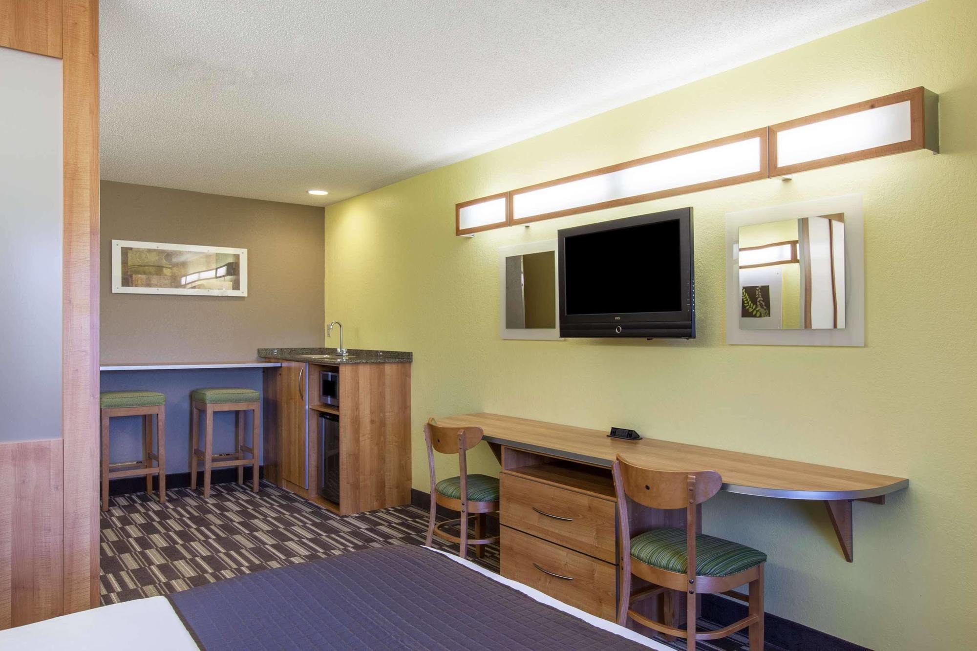 Microtel Inn & Suites By Wyndham Johnstown Eksteriør billede